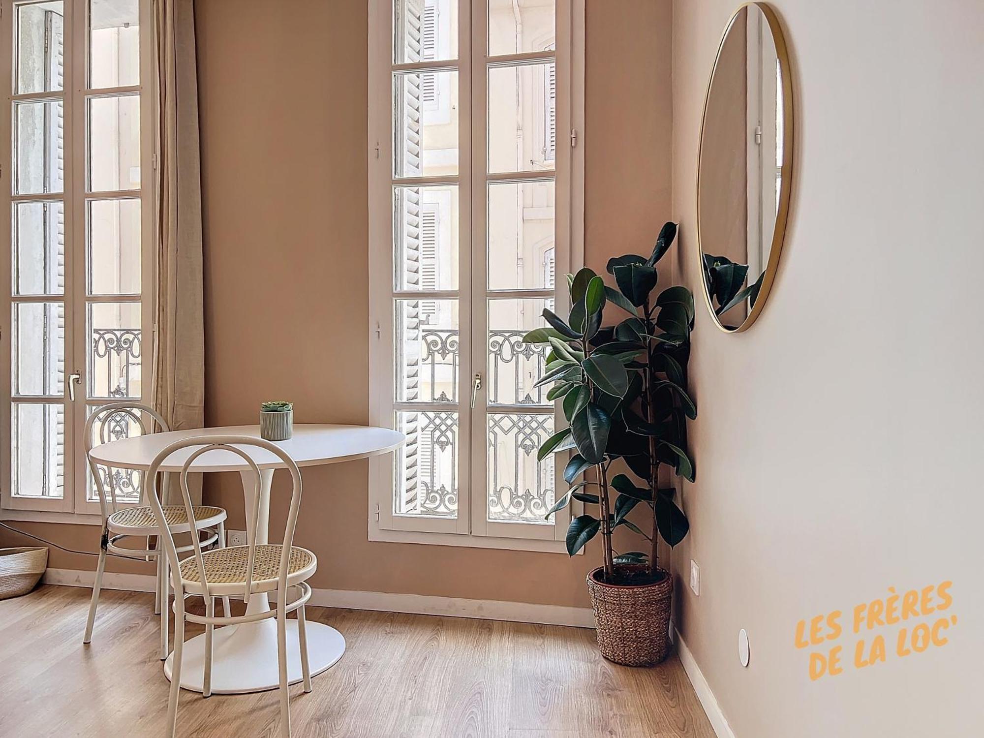 Magnifique - Hyper & Climatisation - Les Freres De La Loc' Apartment *